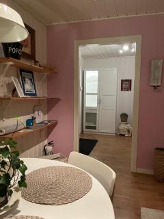 Lilla gröna huset på gården - 3