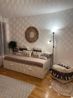 PARIS-MONTROUGE Magnifique appartement 3 pièces de 75m2 avec PARKING - très cosy pour 1 - 8 personnes refait à NEUF -ENTIRE APARTMENT LUXURIOUS AND WARM -Montrouge Paris 14ème - Proche Aéroport Orly Parc Expositions Porte de Versailles FREE WIFI GRATUIT - Montrouge - 6