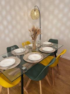 PARIS-MONTROUGE Magnifique appartement 3 pièces de 75m2 avec PARKING - très cosy pour 1 - 8 personnes refait à NEUF -ENTIRE APARTMENT LUXURIOUS AND WARM -Montrouge Paris 14ème - Proche Aéroport Orly Parc Expositions Porte de Versailles FREE WIFI GRATUIT - Montrouge - 3