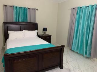 TOWNHOUSE GET-a-WAY - Mandeville - 3
