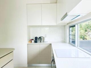 Deluxe Noosa Penthouse with 5-Star Views - Noosa Heads - 8