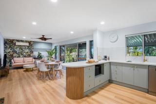 Deco View Family Oasis in Cairns - East Trinity - 8
