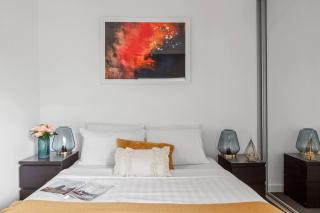 Heart of Richmond Hideaway with Spacious Balcony - 2