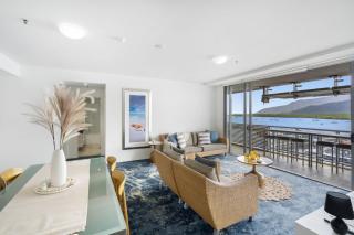 Belle Escapes 24 Harbour Lights Water View Apartment - Cairns - 9