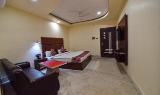 FabHotel RR Suites Guwahati - 1