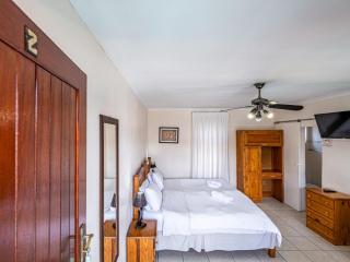 5 Third Avenue Guesthouse - Port Elizabeth - 4