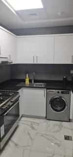 Dar Alsalam - Spacious and Bright 1BR Apartment in Majan - 3