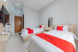 RedDoorz near Stadium Arcamanik Bandung - Bandung - 7