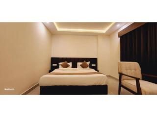 Neelkanth Hotel - Ayodhya - 1