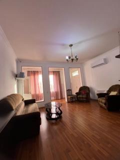 House - Kutaisi International Airport 15 Minutes, Samtredia Kulashi 15Tamar Mepe Street - Samtredia - 3