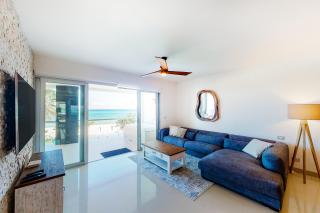 Gorgeous Oceanfront 115 Norte @ Mareazul Beachfront - 8