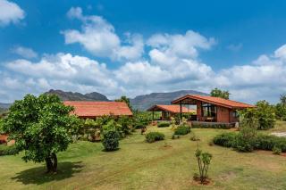 SaffronStays Satori Aves, Ultra Luxe Cottages On 8 Acres Estate, By The Mulshi Lake - 5