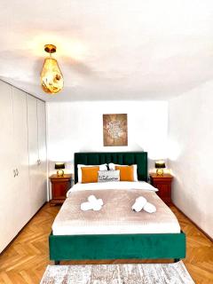 Simon Old Town City Center Apartments - 1