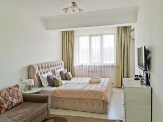 Appartments " Zhetysu-4" - Almaty - 8