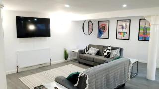 2 Bed Basement Apartment Short Term Rental & Flexible Renting Shoreditch With Free WiFi ! - Londra - 7