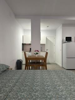 FANTÁSTICO PISO A 5 MINUTOS DE LA ESTACION DE BUS Y TREN a metros de la PLAYA - 6