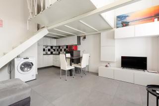 Cosy and Quiet Apartment in Milano - Milan - 0