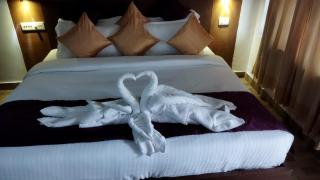 Queens Tourist Home - Badagara - 6