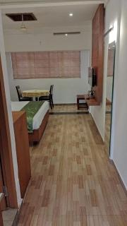Queens Tourist Home - Badagara - 4