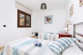 Sunset Beach 4 Bedroom Villa 200m to Beach+Fast WIFI - 2