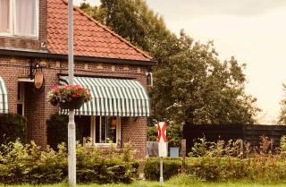 Slapen bij de Brug - 1