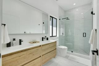 Radiance - Modern Design, Poolside Escape - Miami - 7