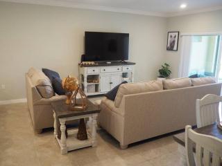 Luxurious Farm Style House - 3