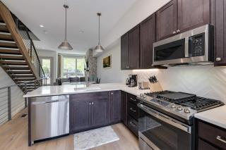 Fourth Street Crossing Traverse Townhome: Stylish Retreat - Silverthorne - 4