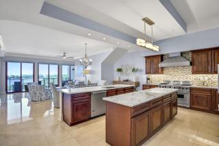 Sanctuary by the Sea 3113 - 1