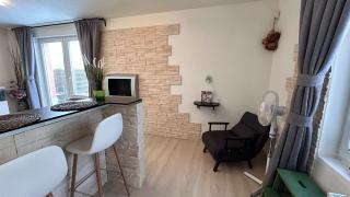 Bastien Studio near Airport - 8