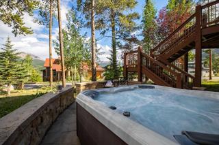 Snowy Point Chalet: True Mountain Luxury - 7