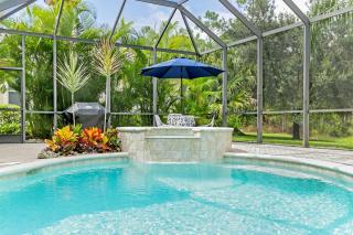 Modern home w screened pool, hot tub, & comm amenities! - Naples - 4