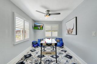 The Gardens - Luxury Retreat with Pool & Game Room - Miami Gardens - 7