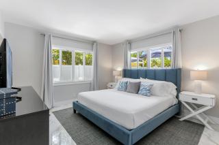 Pool, game room, near beach - Fort Lauderdale - 8