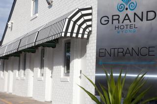 Grand Hotel and Studios - Wyong - 3