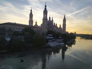 Apartamento junto a la Basilica del Pilar - Saragozza - 0
