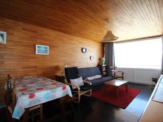 Appartement 42 m² avec balcon, proche pistes, commerces, crèche et jardin d'enfants à Chamrousse - FR-1-549-89 - Chamrousse - 2