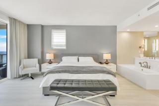 Ocean views, rooftop pools and amazing location! - Fort Lauderdale - 9