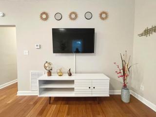 * Lux Modern Retreat * Downtown * King Beds * - Durham - 2