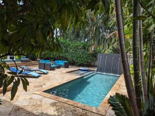#1 Fort Lauderdale House - Heated Salt Water Pool - Private Oasis-Updated Gorgeous 3BR 3BA - Las Olas - Fort Lauderdale - 0