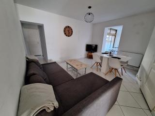 Le-bon-appart de plain-pied avec terrasse - Auxonne - 0