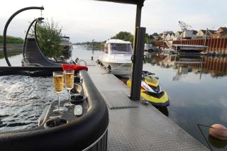 Hafen Oase - 2 Hausboote, 2 Whirlpool, 1 Sauna, Wellness - 2