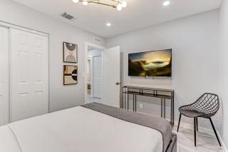Renovated professional design, grill lake view! 1 - 1