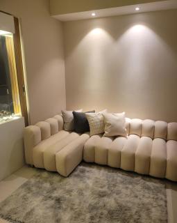 Uptown Parksuites Tower 1 at BGC - Staycations Up Above 12 - Manila - 2