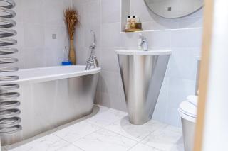 Luxury Cardiff City Centre Apartments - 2