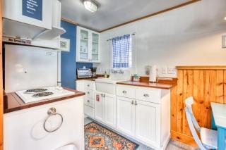 Hidden Villa Cottages (Entire Property, Six Cottages) - Cannon Beach - 8