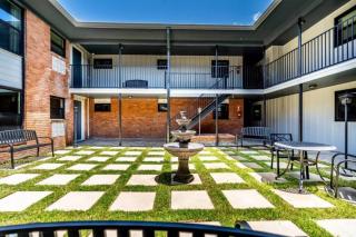 Roomy Urban Apartment Montrose! Free Parking #11 - Houston - 3