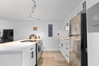 Stylish Condo Steps to Beach - Hauula - 4