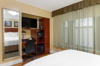 Best Western Plus Hospitality House Suites - New York - 5