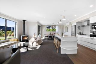 Urban Elegance - Queenstown - 1